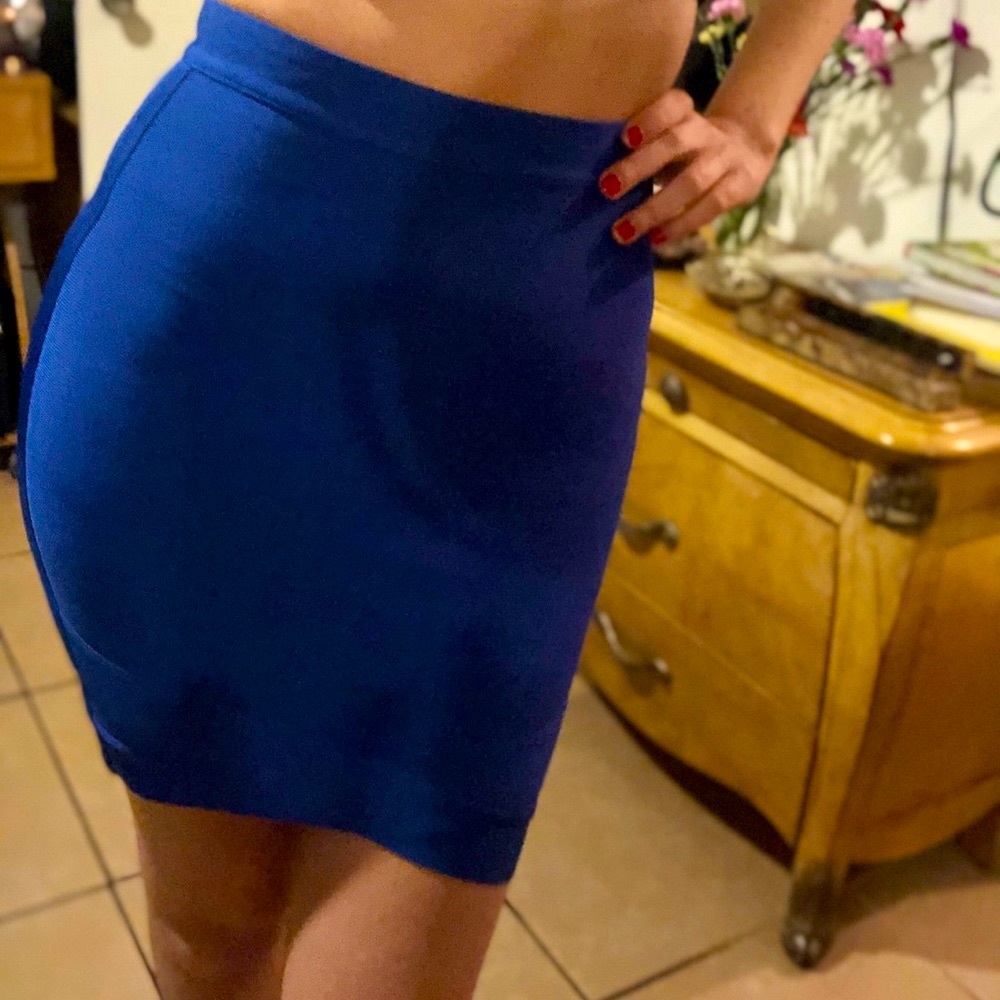 BEBE Bandage Skirt 💙